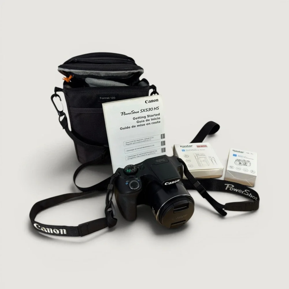 Canon PowerShot SX530 HS 16.0MP Digital Camera 50x Zoom Wi-Fi Bundle 32GB Bag